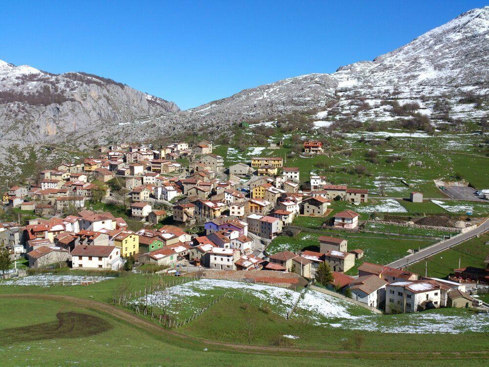 Hotel Rural Pena Castil Sotres Exteriör bild